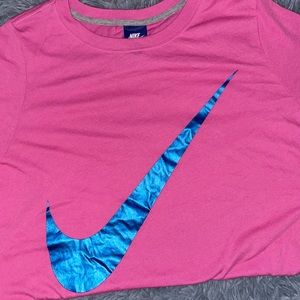 Men’s Nike short sleeve T-shirt (size Large)
